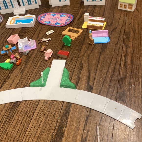 Polly Pocket!!   1994 Lewis Galoob Polly Pocket My Pretty Dollhouse and MORE - Picture 12 of 15